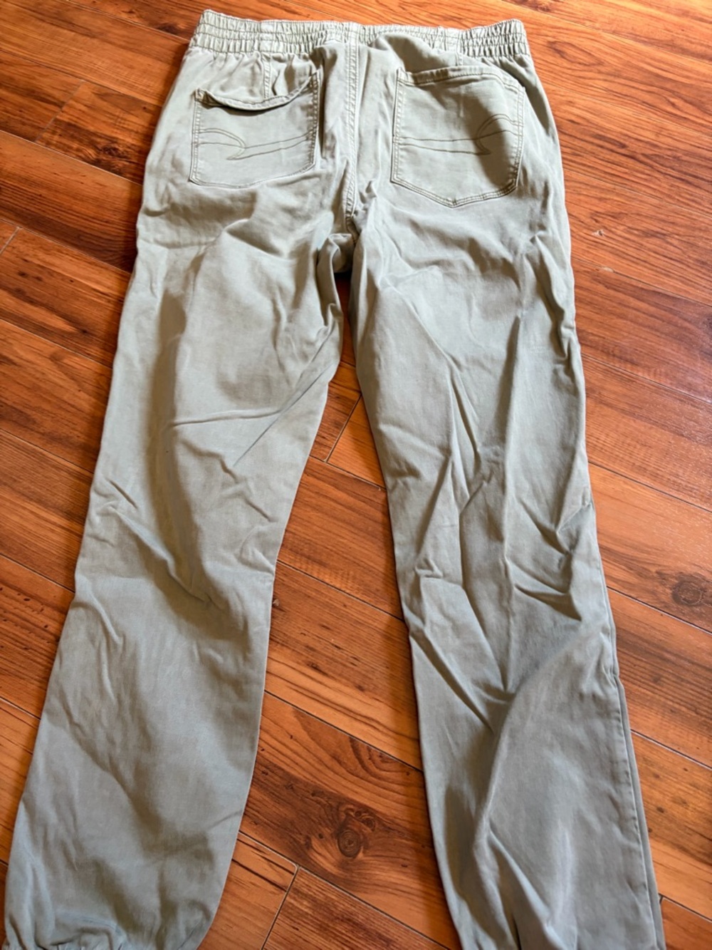 American Eagle green joggers - Picture 2 of 6